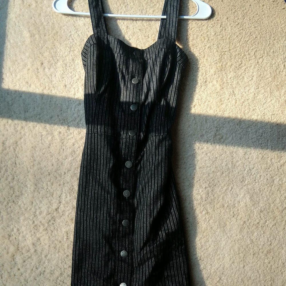 Button-Up Dress !!